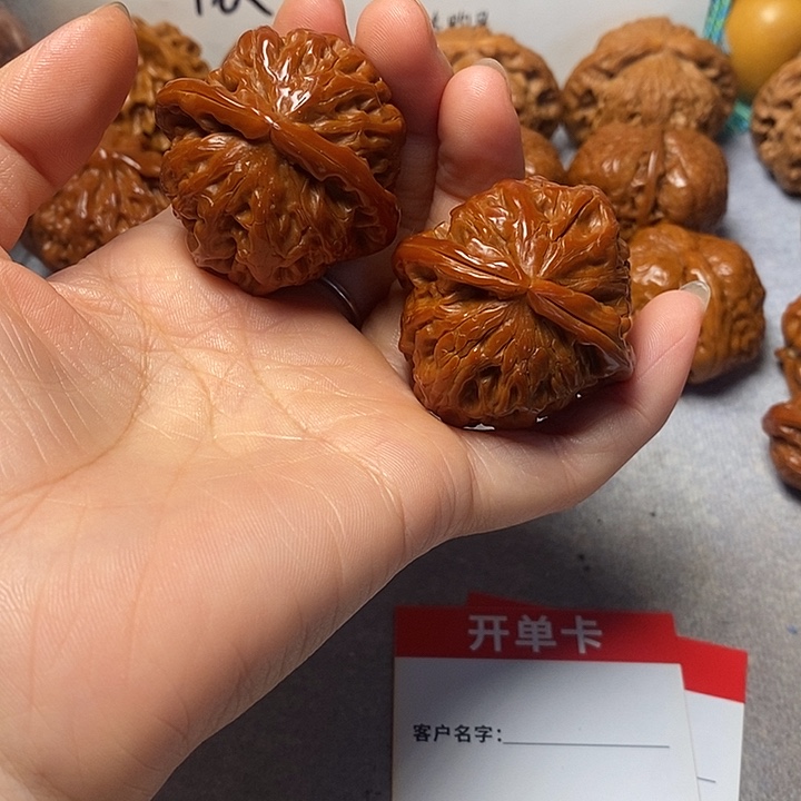 吊坠文玩核桃白狮