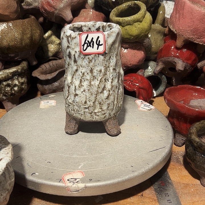 粗陶花盆，现在都不一