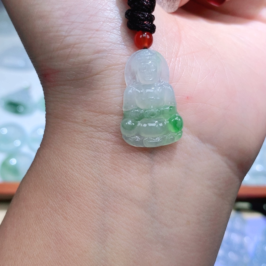 【闪购商品】翡翠颈饰未镶嵌观音