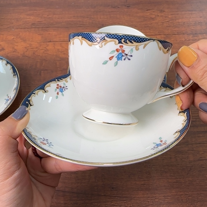 一个瓷器哈哈哈哈哈