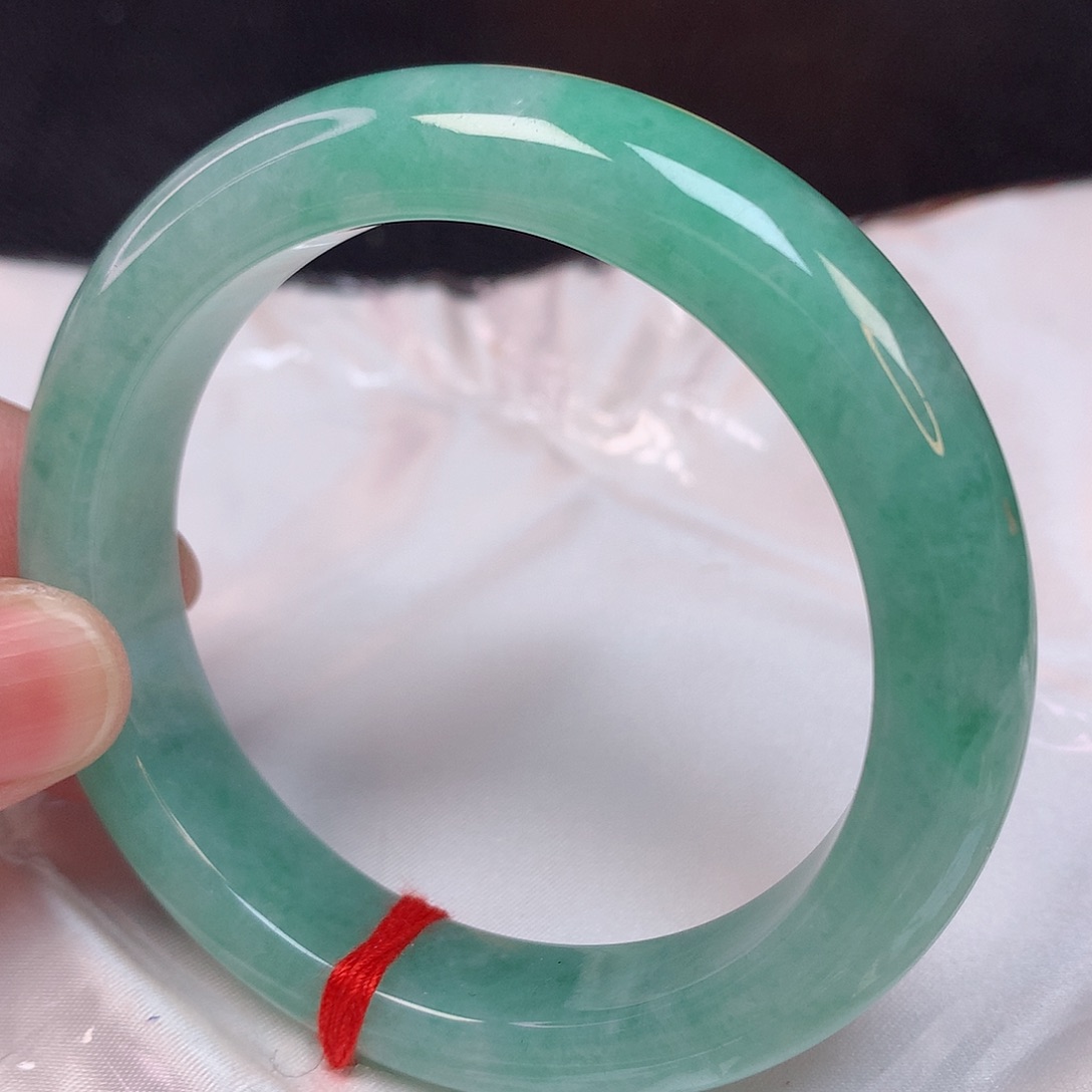 翡翠手镯未镶嵌54+ 翡翠手镯