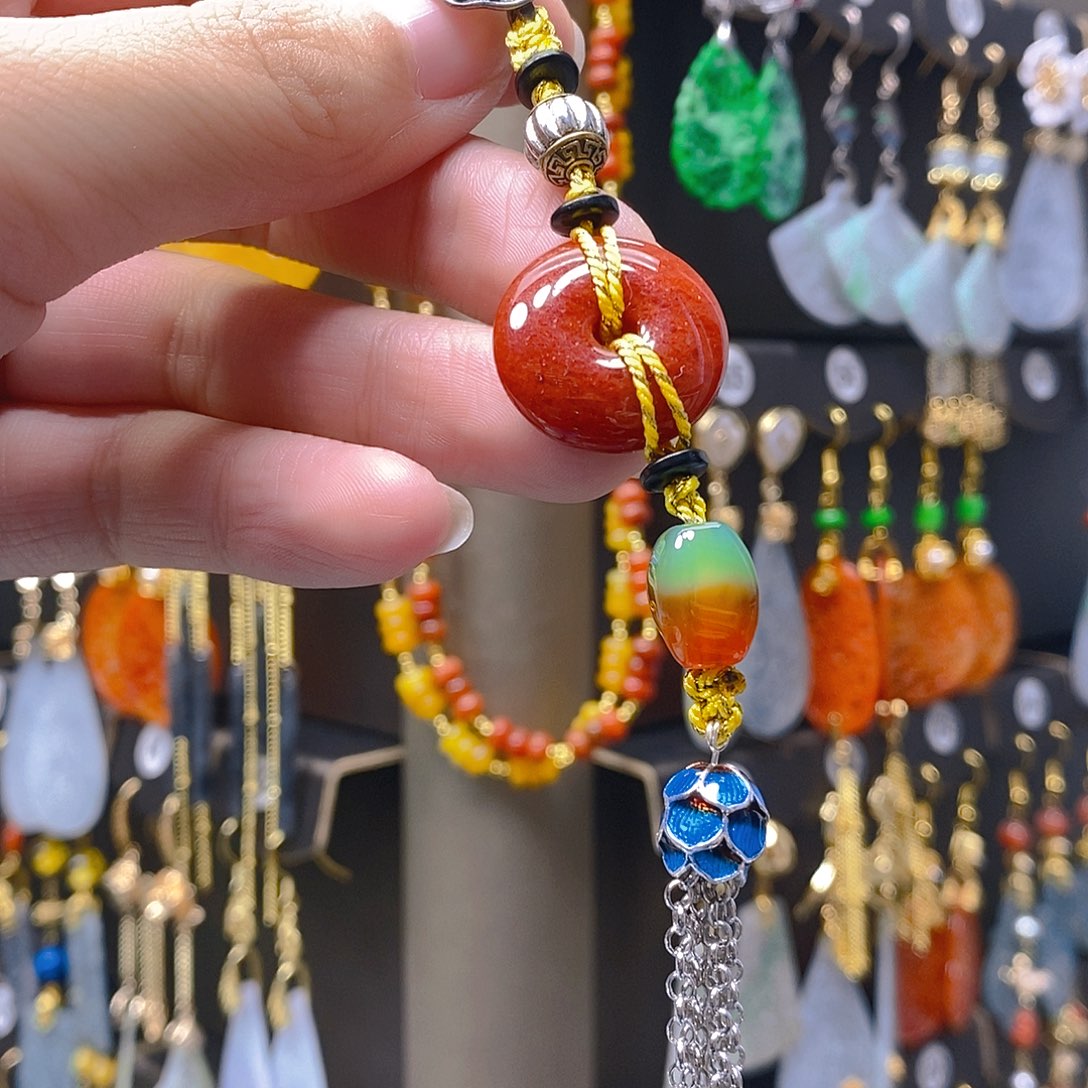 未镶嵌翡翠耳饰翡翠