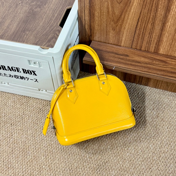 95新 LouisVuitton/路易威登 CC/路易威登 单肩包