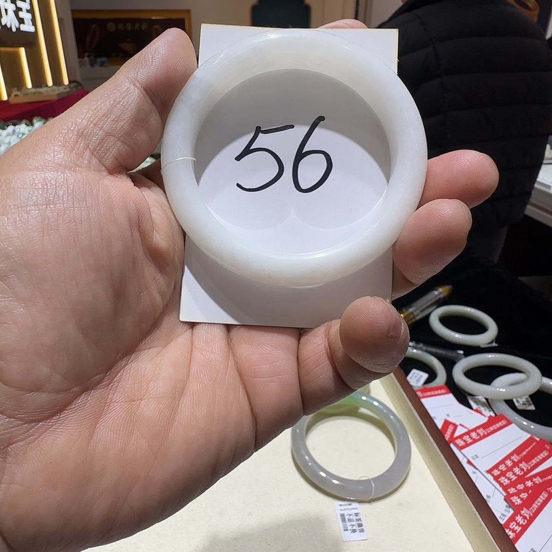 和田玉未镶嵌手镯34