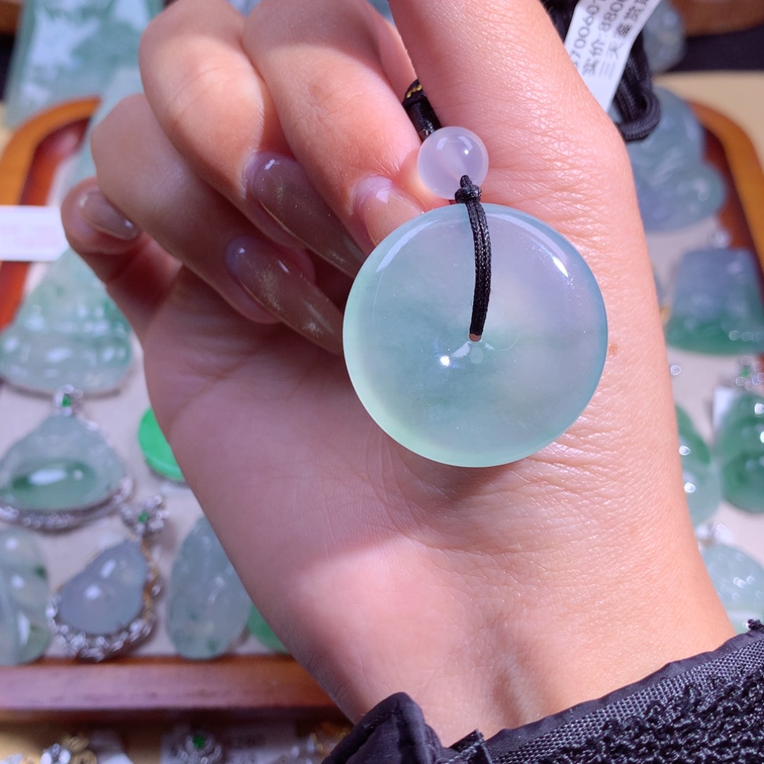 翡翠吊坠(不含链)未镶嵌29.9-6.5