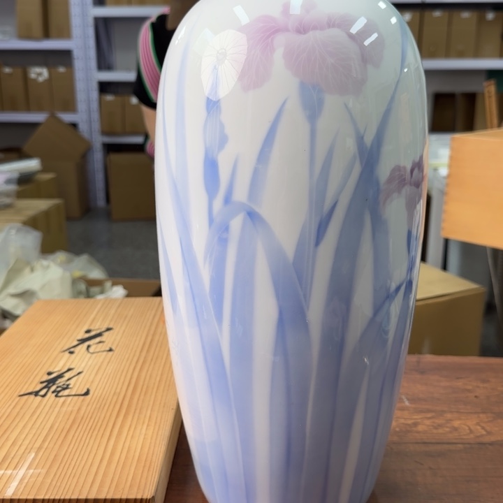 一个陶瓷物件哈哈哈哈