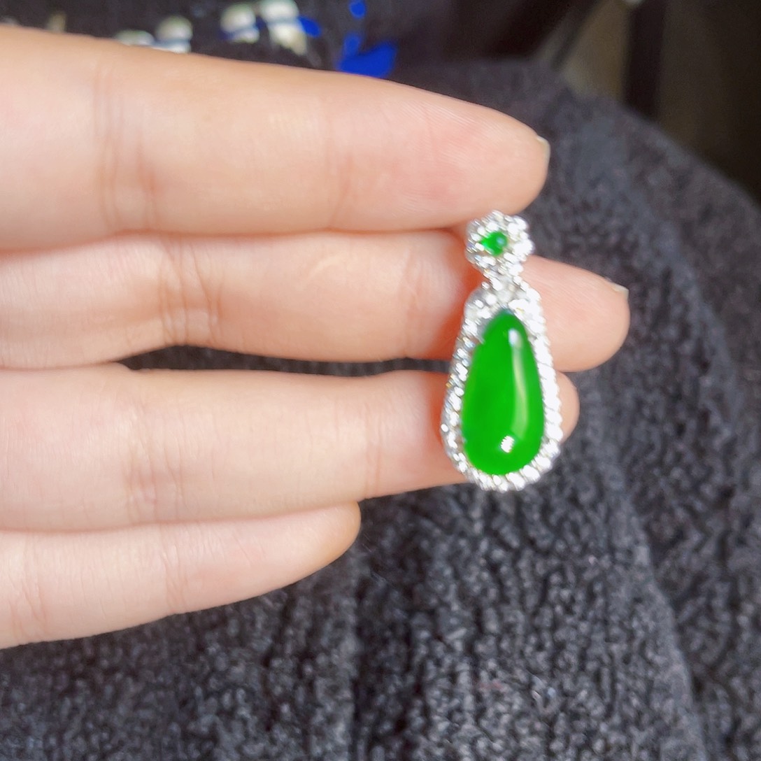 翡翠颈饰银S925镶嵌福瓜