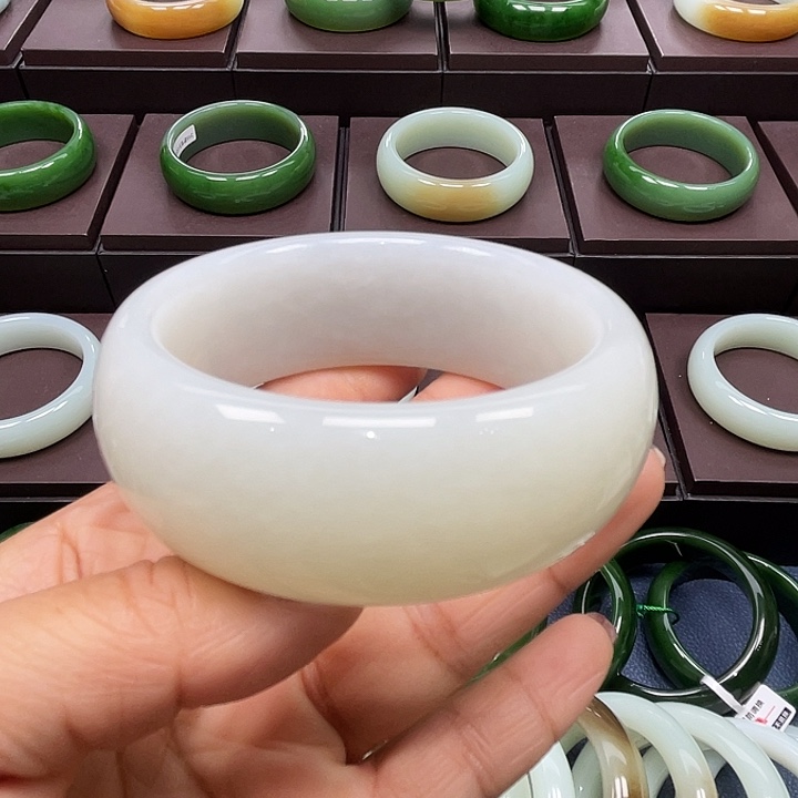 和田玉未镶嵌手镯5859