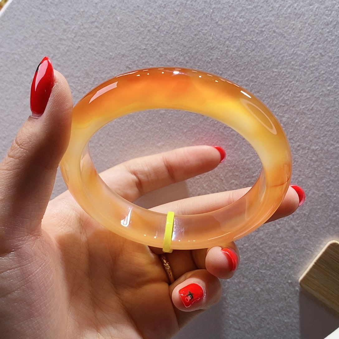 玛瑙/玉髓手镯未镶嵌61.6