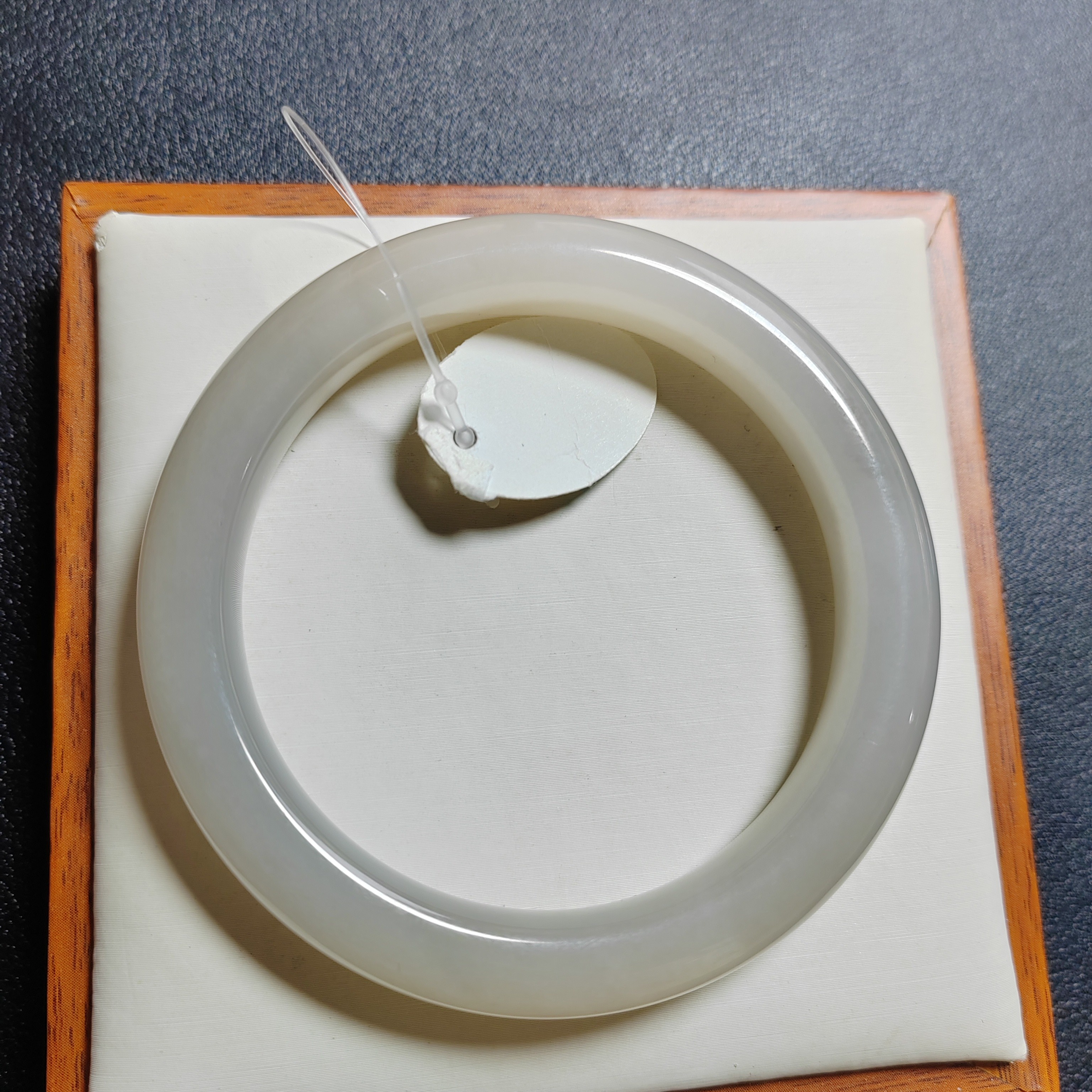 和田玉粉紫双色手镯