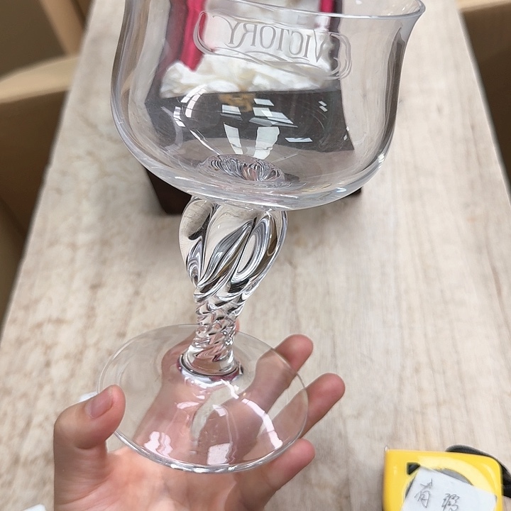 瓷片瓷器。          