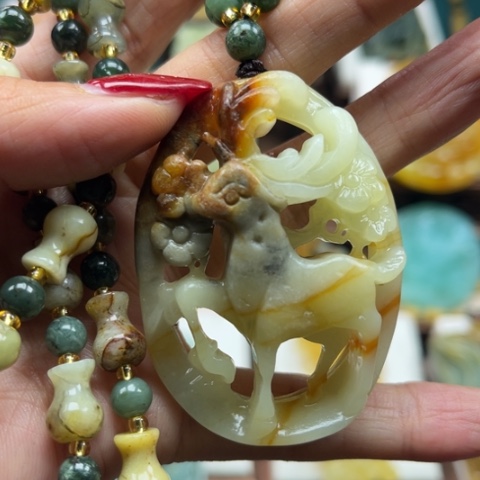 岫玉挂件未镶嵌挂件