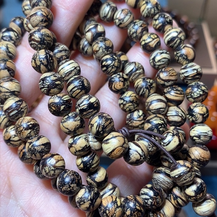 木虎皮纹细腻光滑