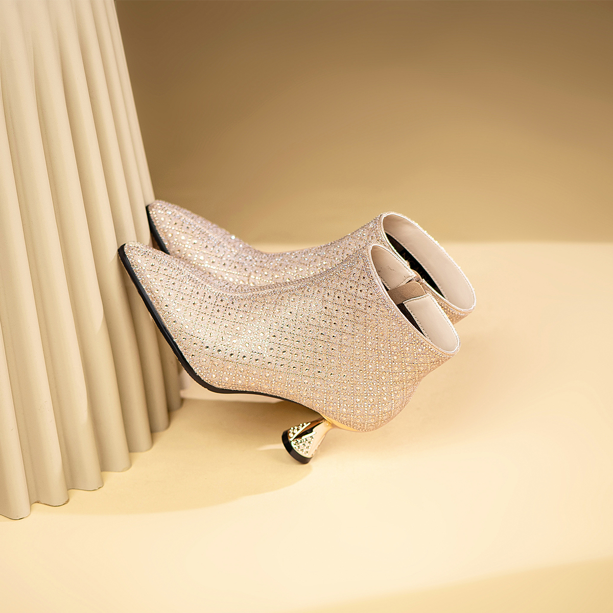 2025年新款欧美高级感短靴宴会名媛满钻气质尖头粗跟时尚女靴3433