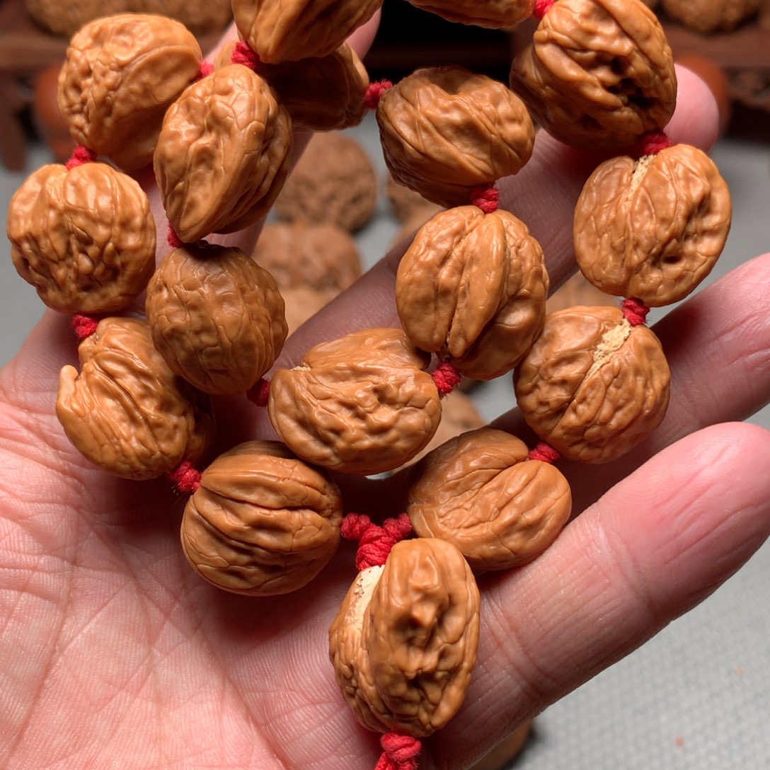 桃核吊坠白狮子异形手持