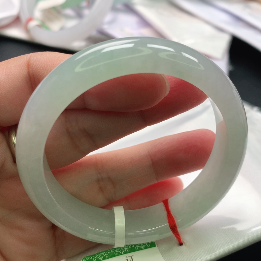 （***）翡翠手镯未镶嵌缅甸51.52