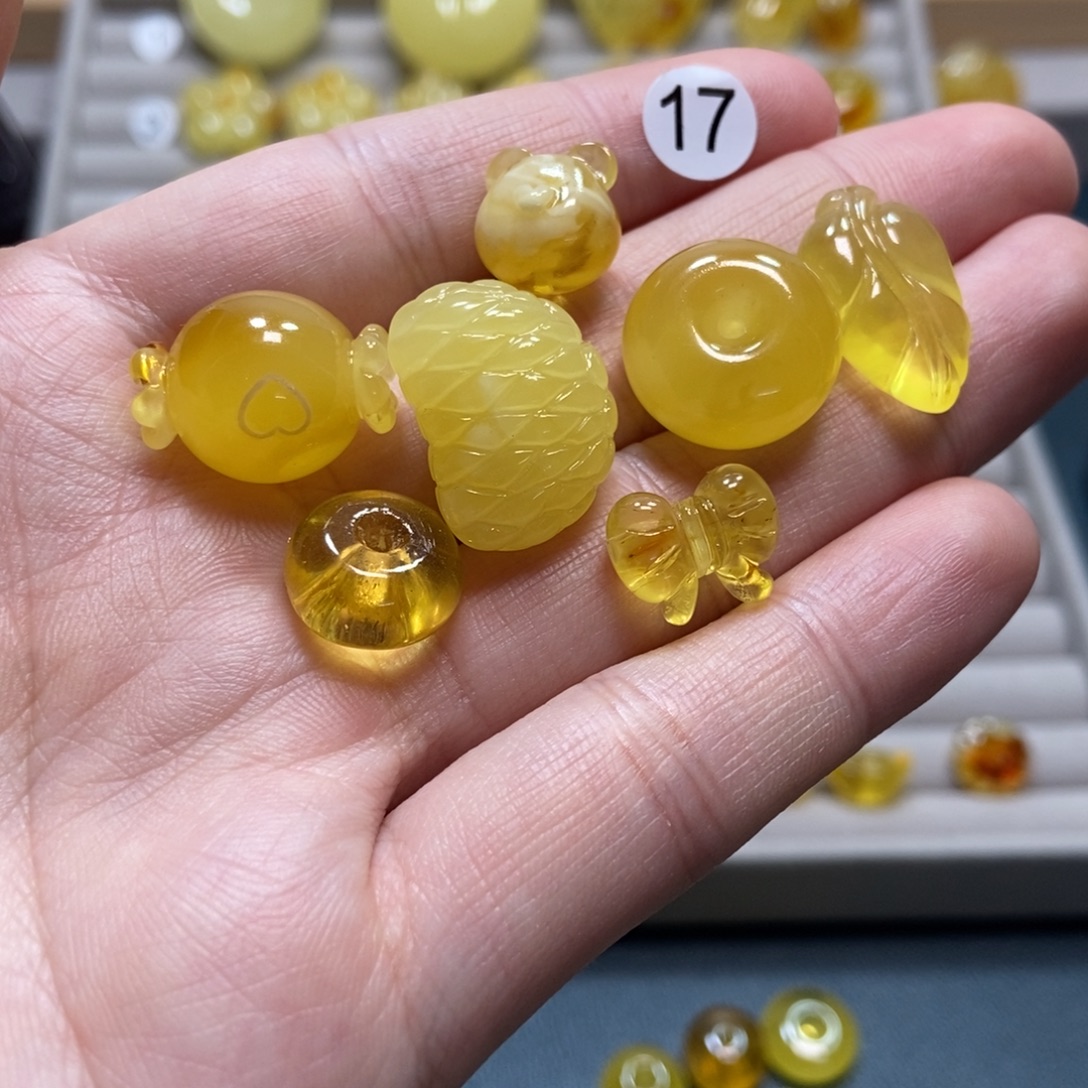 l***y裸石琥珀未镶嵌天然琥珀蜜蜡吊坠