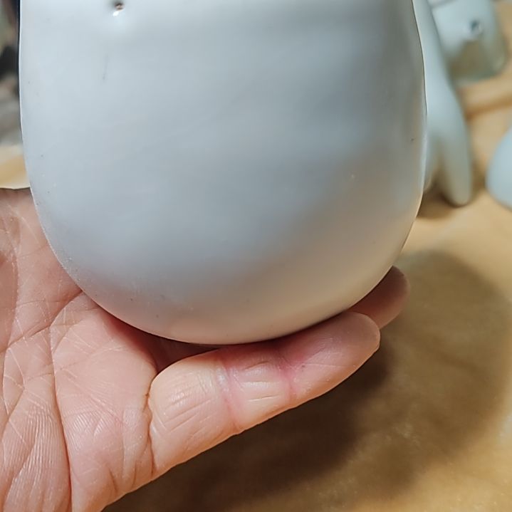 微瑕月白釉主人杯