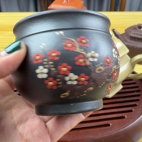 紫砂茶壶密密麻麻