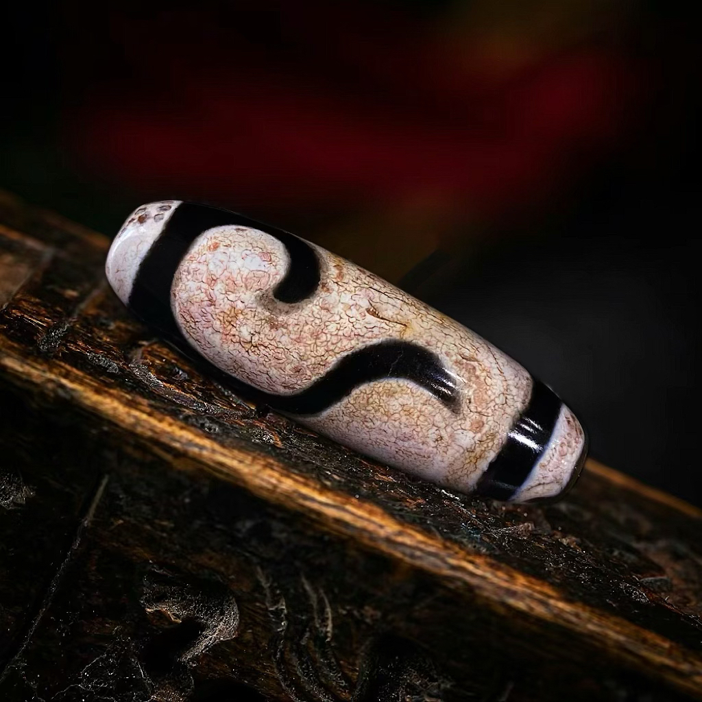 鸡骨白至纯老料如意钩精品天珠老玛瑙真品台湾一代西藏藏天珠吊坠