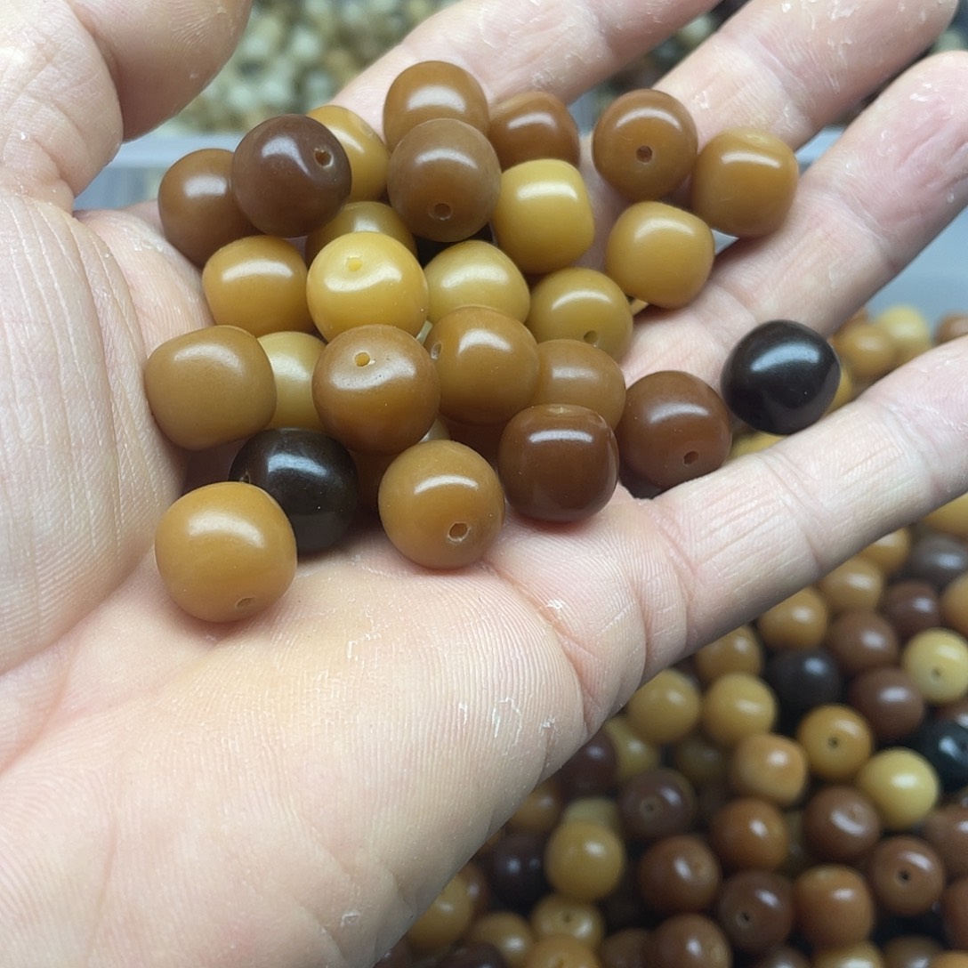 白玉菩提吊坠13风化渐变桶50颗➕灯牌宠10颗