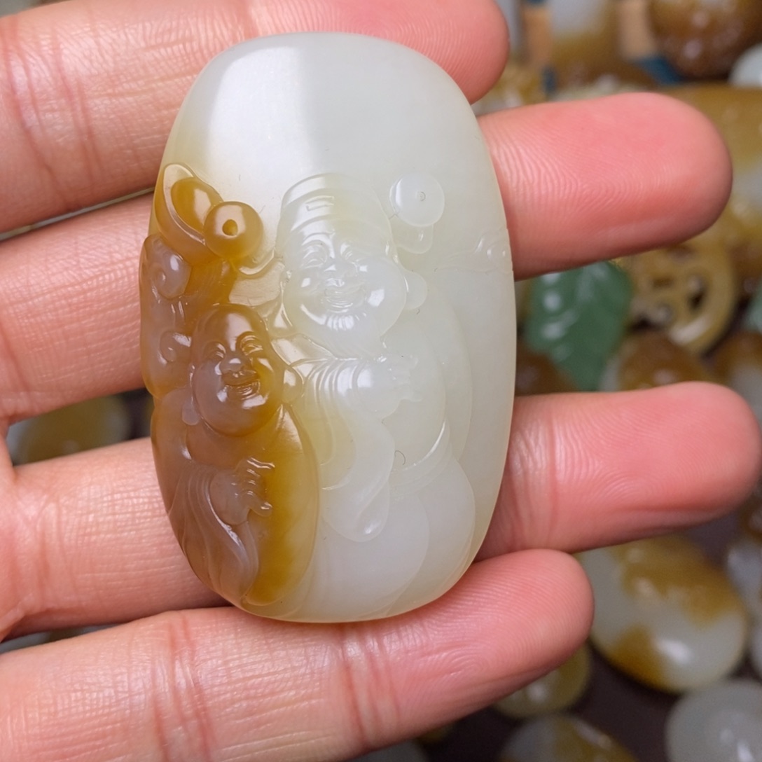 和田玉吊坠(不含链)未镶嵌新疆和田玉且末金山料财佛