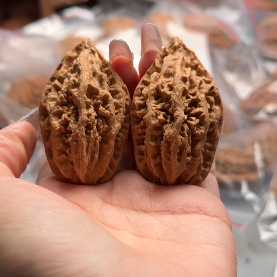 文玩核桃把件关东木子楸百核148