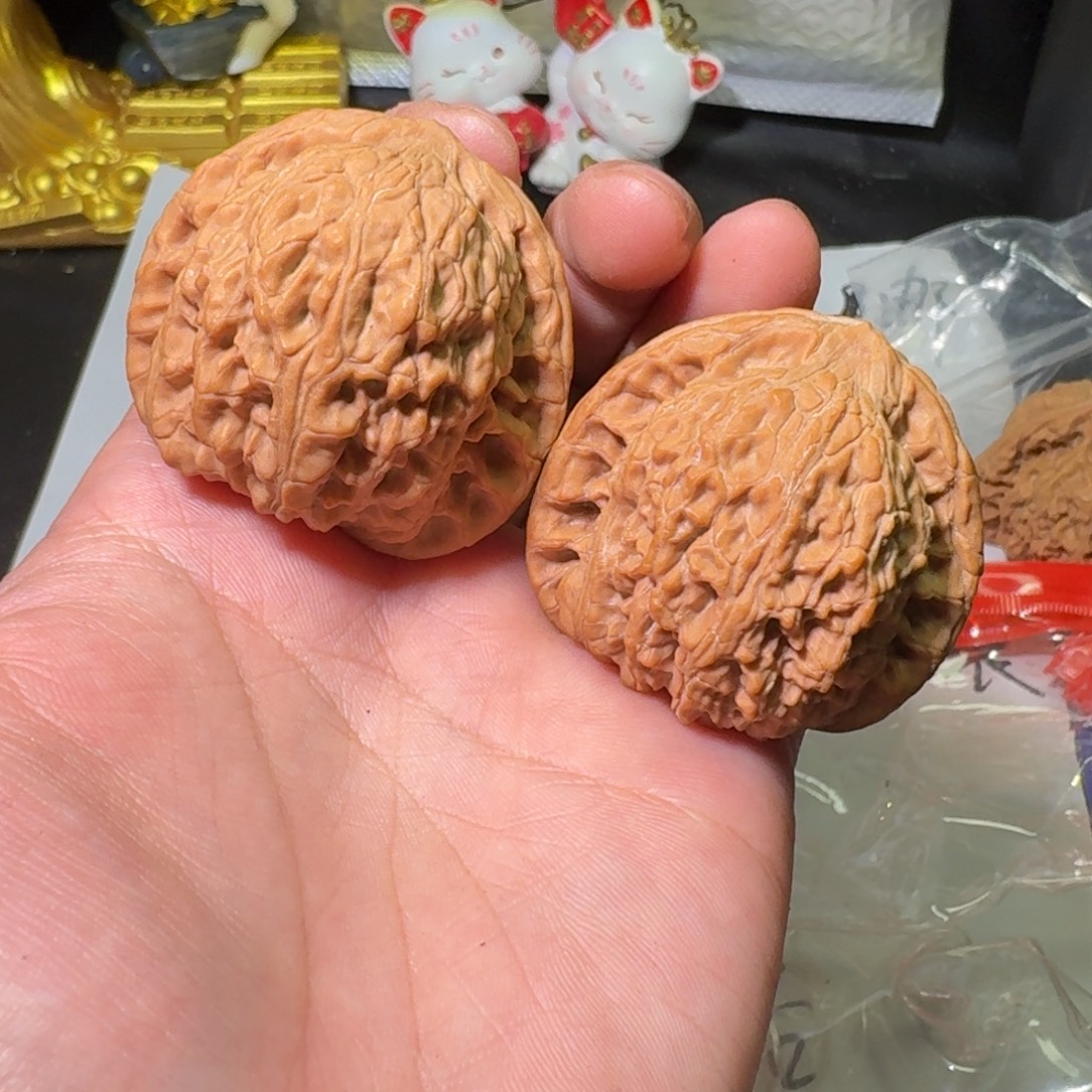 吊坠文玩核桃望月绣球