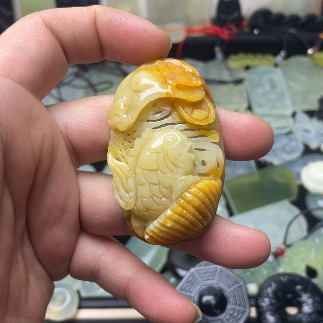 未镶嵌蛇纹石玉颈饰