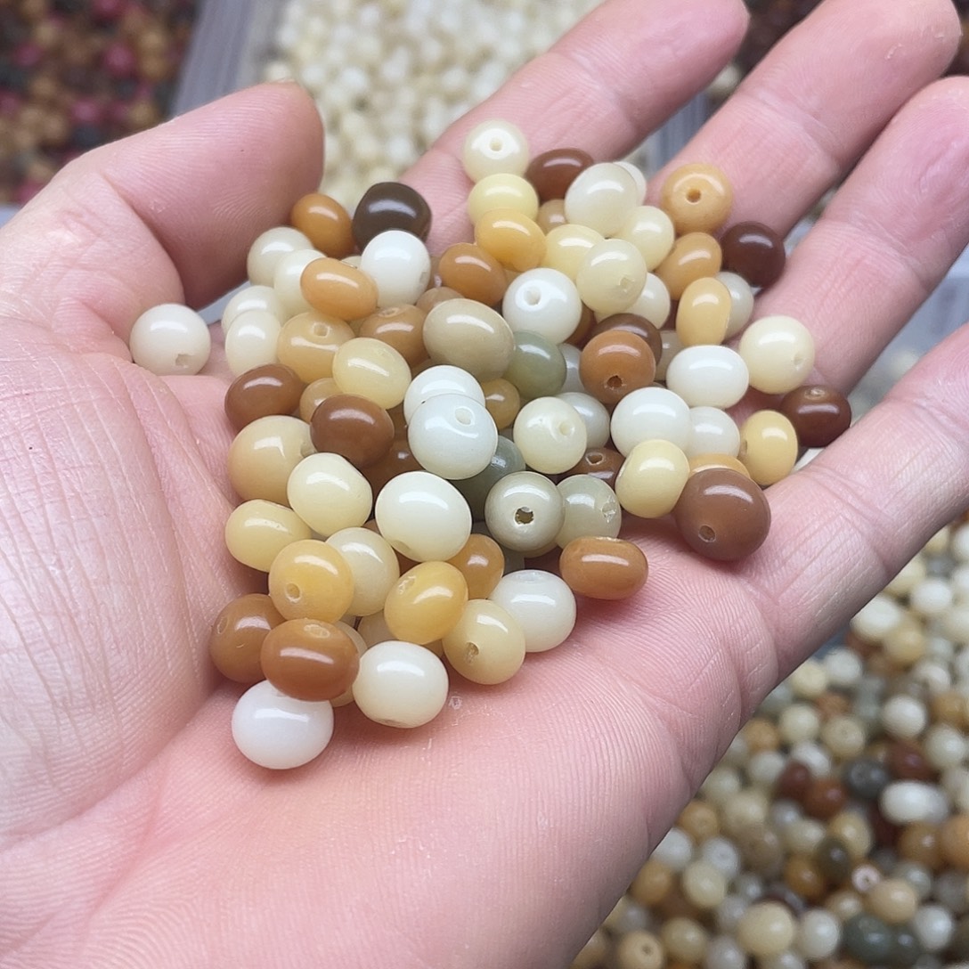 吊坠白玉菩提瑕疵混珠100颗➕灯牌宠300颗