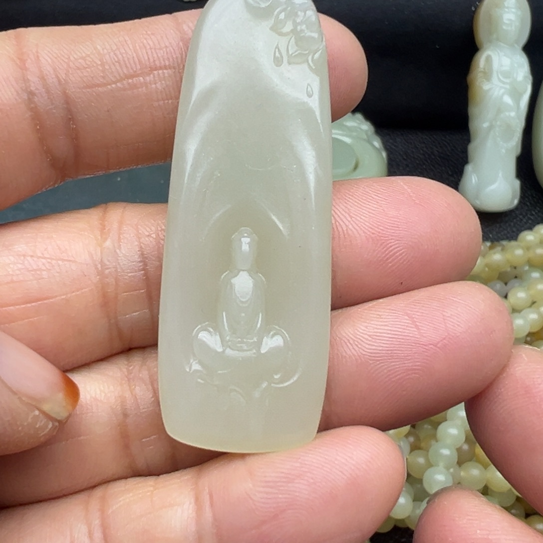 和田玉（糖玉）未镶嵌吊坠(不含链)