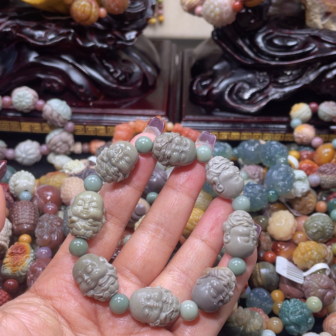 石英质玉手链未镶嵌