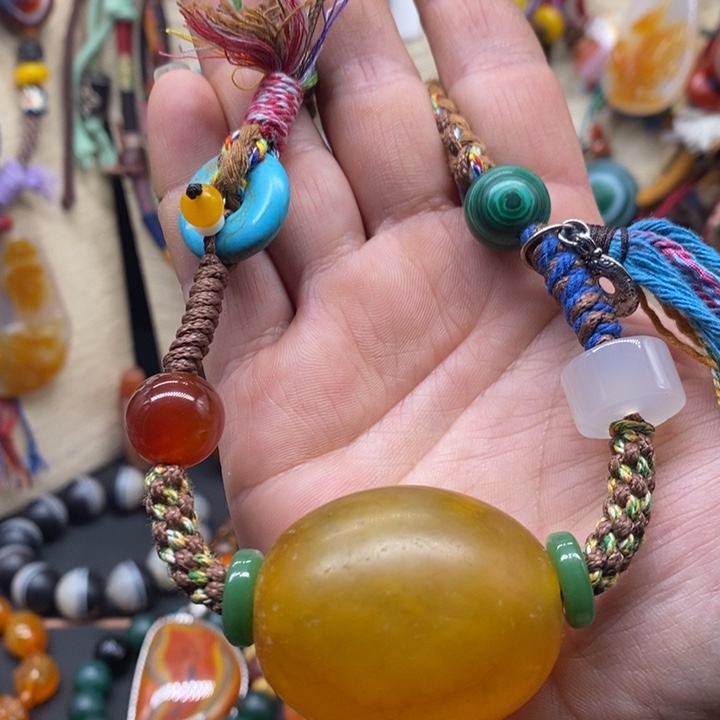 玛瑙/玉髓颈饰合金