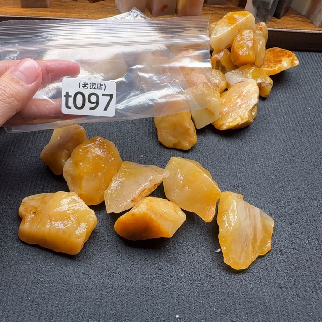 小***刻老挝石老挝石 老挝石