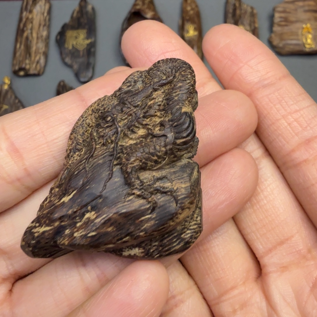 。***。沉香沉香碎屑正区达拉干