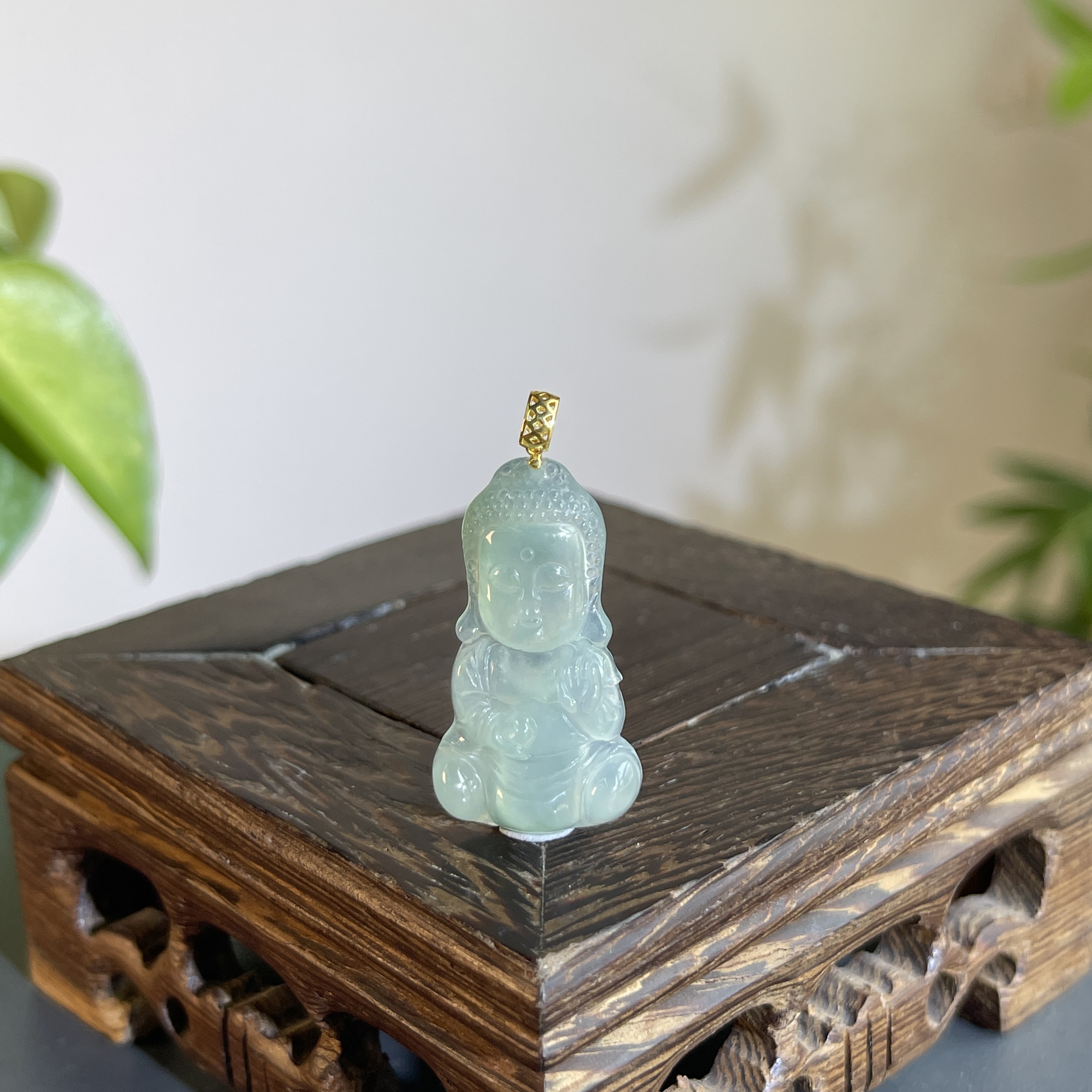 JXW25-44  天然缅甸A货翡翠  18K金扣宝宝佛