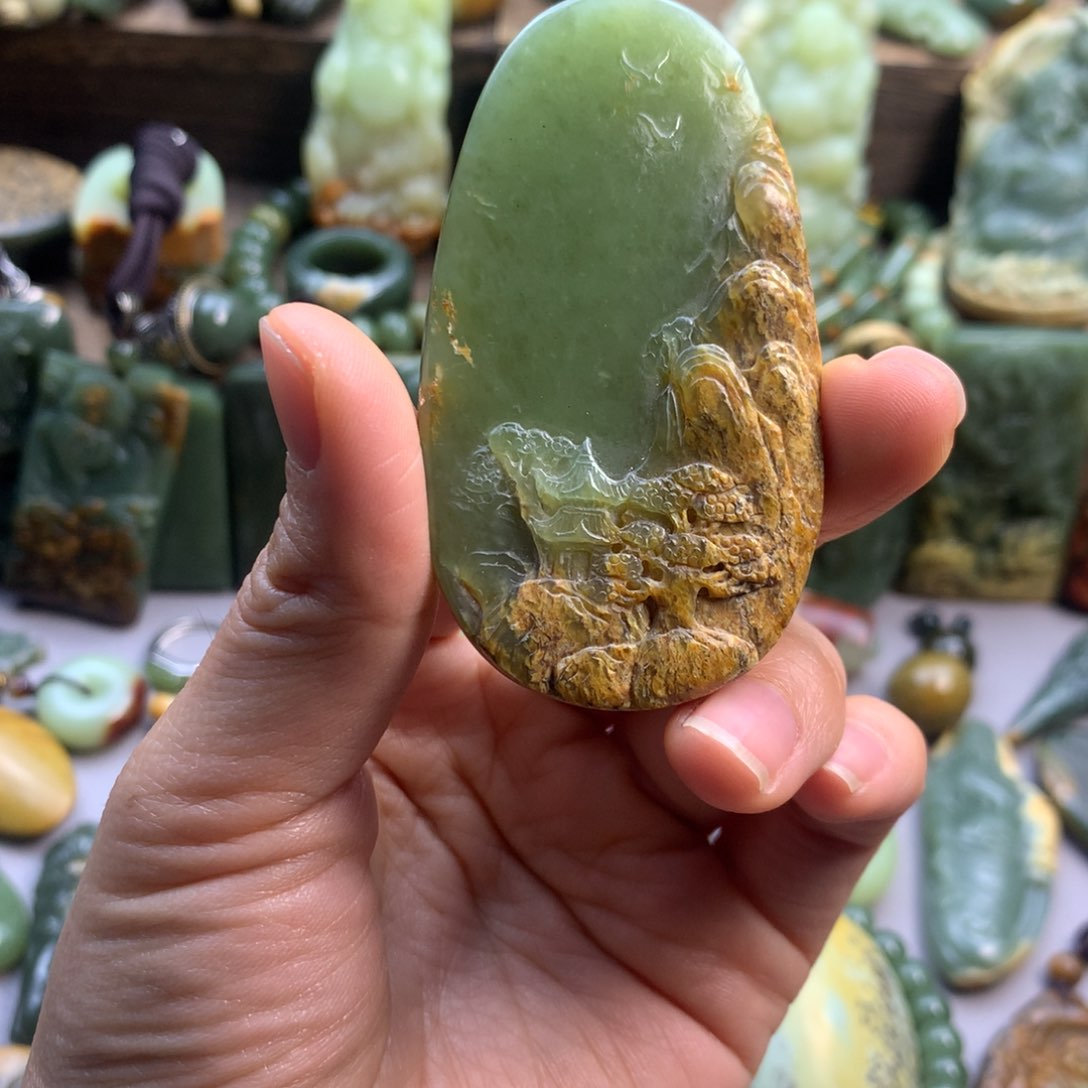 未镶嵌岫岩河磨玉（透闪石质玉）珠宝奇石七*