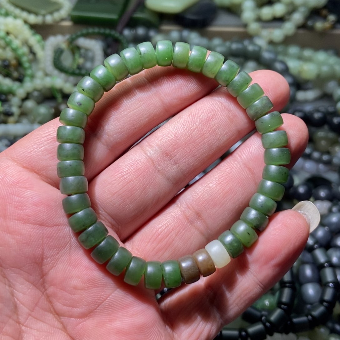 和田玉手链未镶嵌