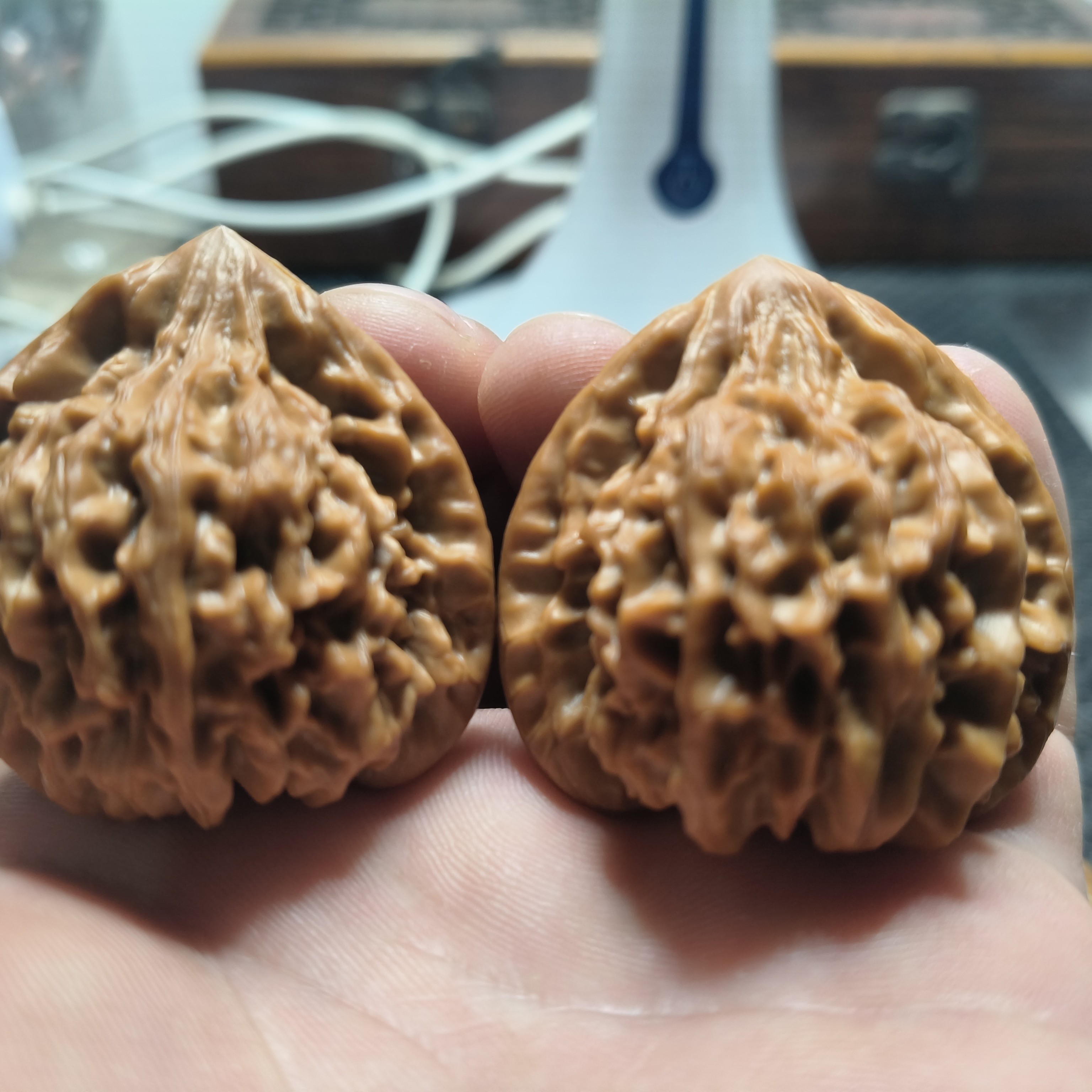 文玩核桃龙门涧狮子头