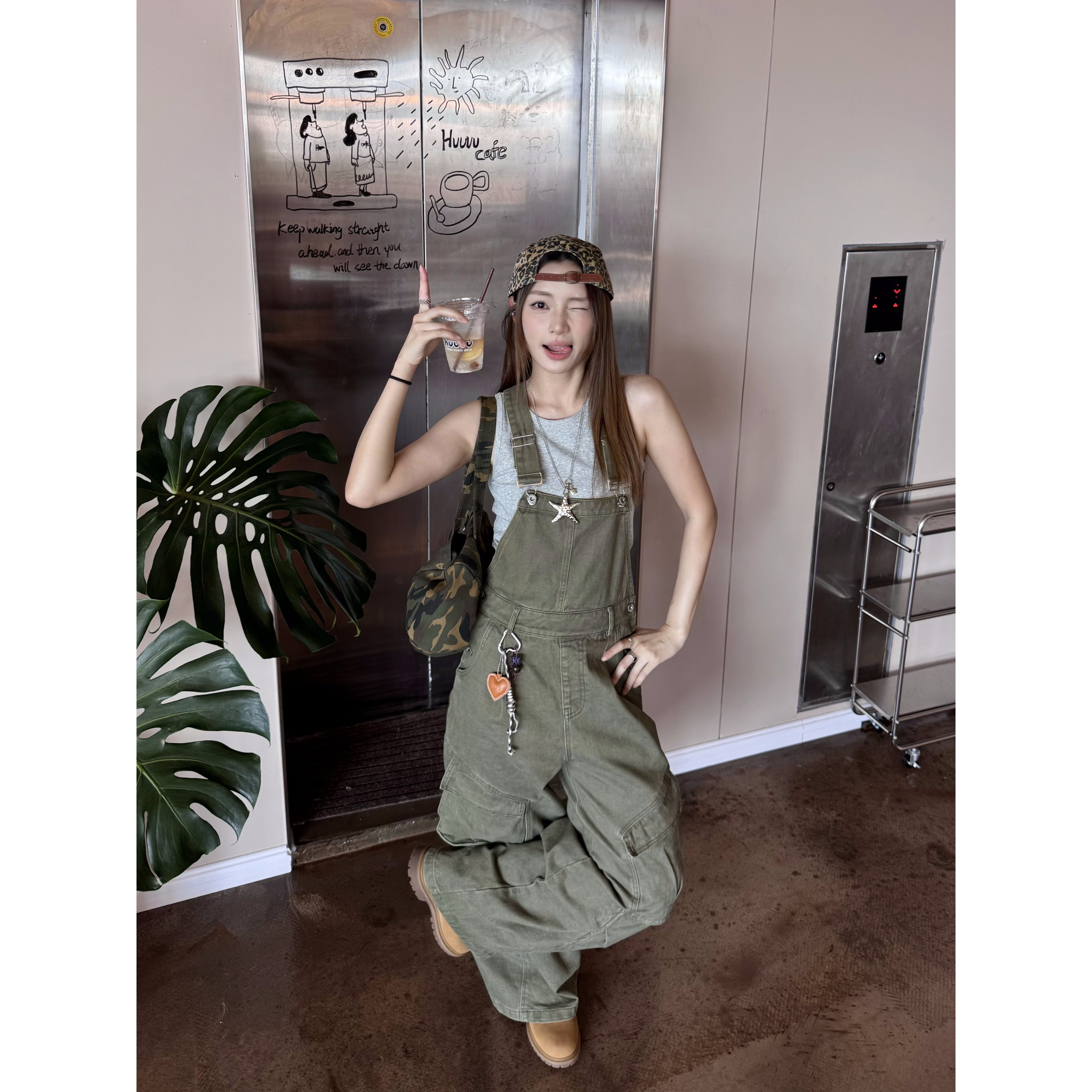 XFX 美式复古水洗多口袋工装背带裤女休闲阔腿街头设计感拖地长裤