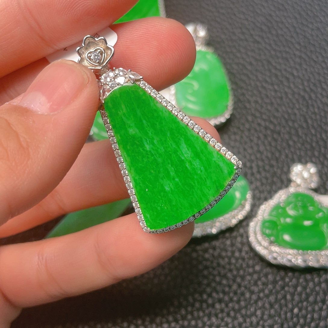 【闪购商品】翡翠吊坠(不含链)银S925镶嵌