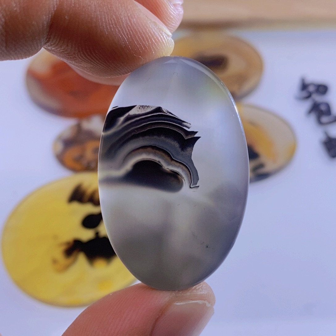 玛瑙/玉髓颈饰未镶嵌