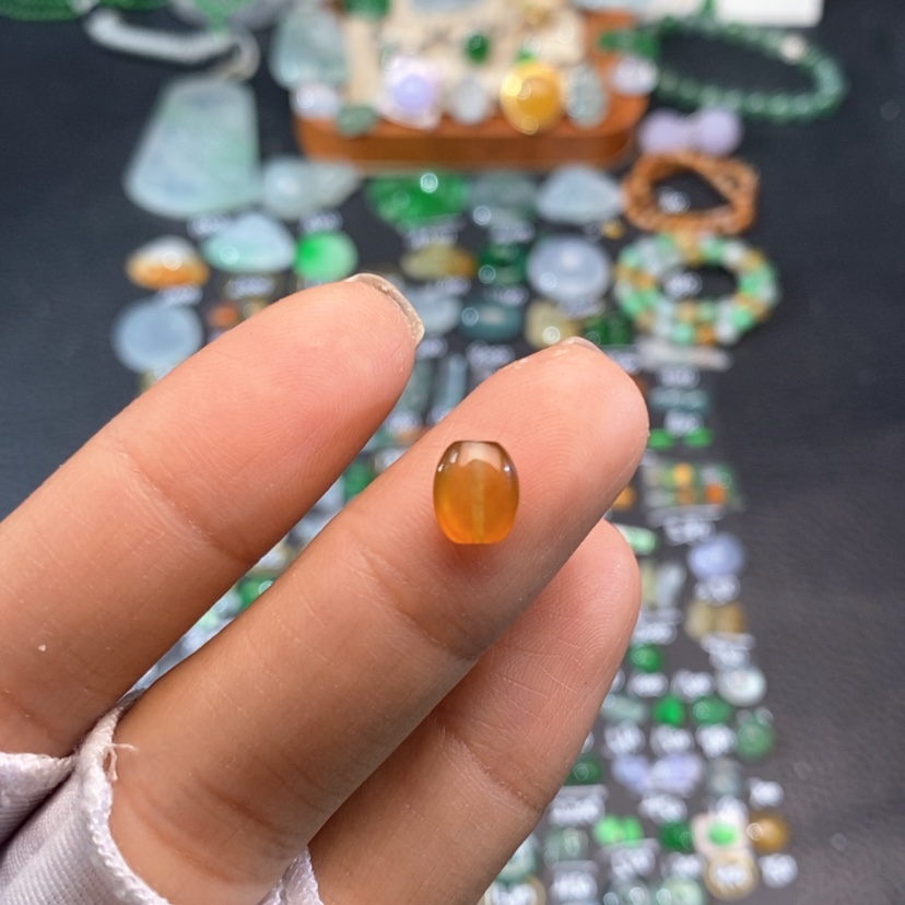 【闪购商品】翡翠挂件未镶嵌珠