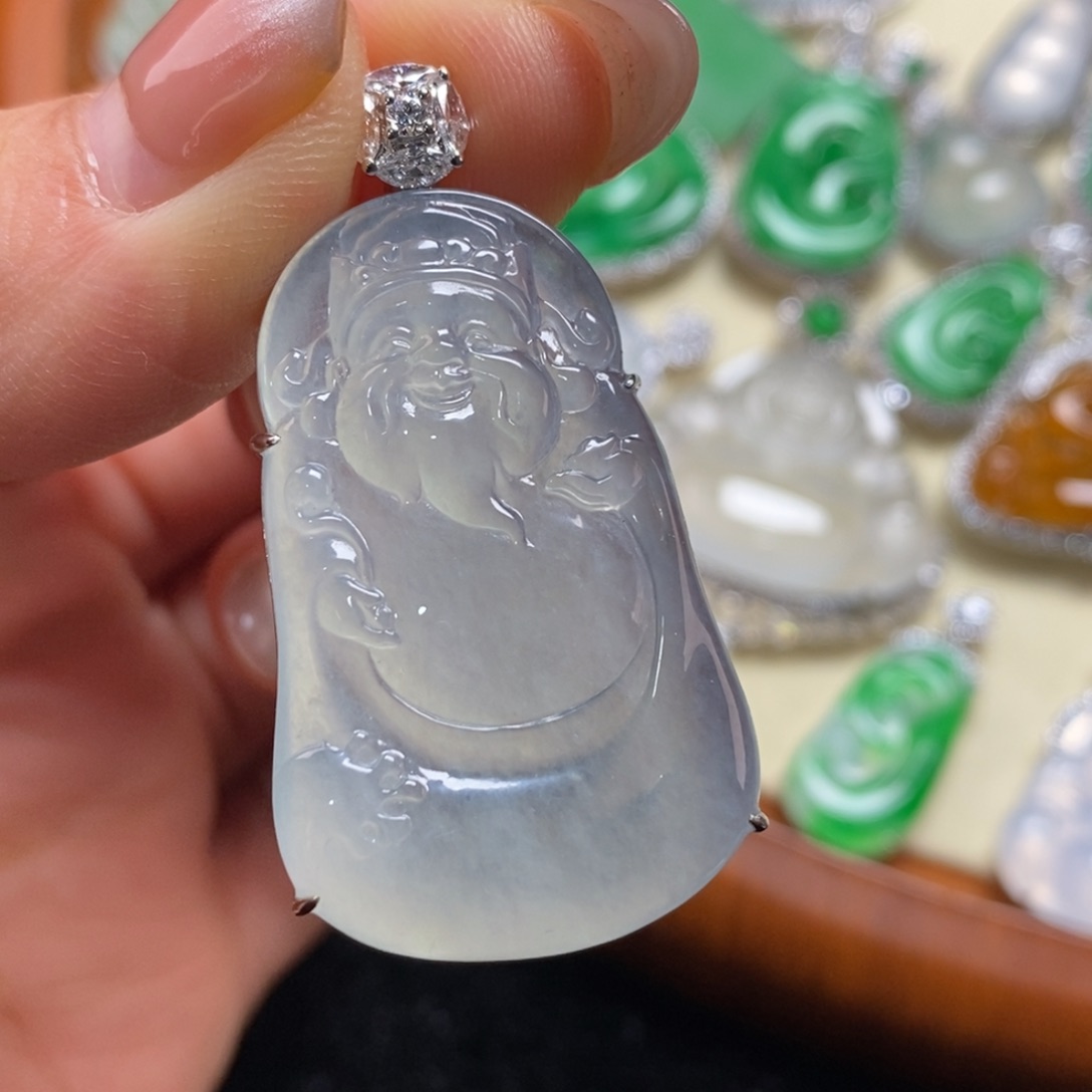 翡翠吊坠(赠链)18K金镶嵌