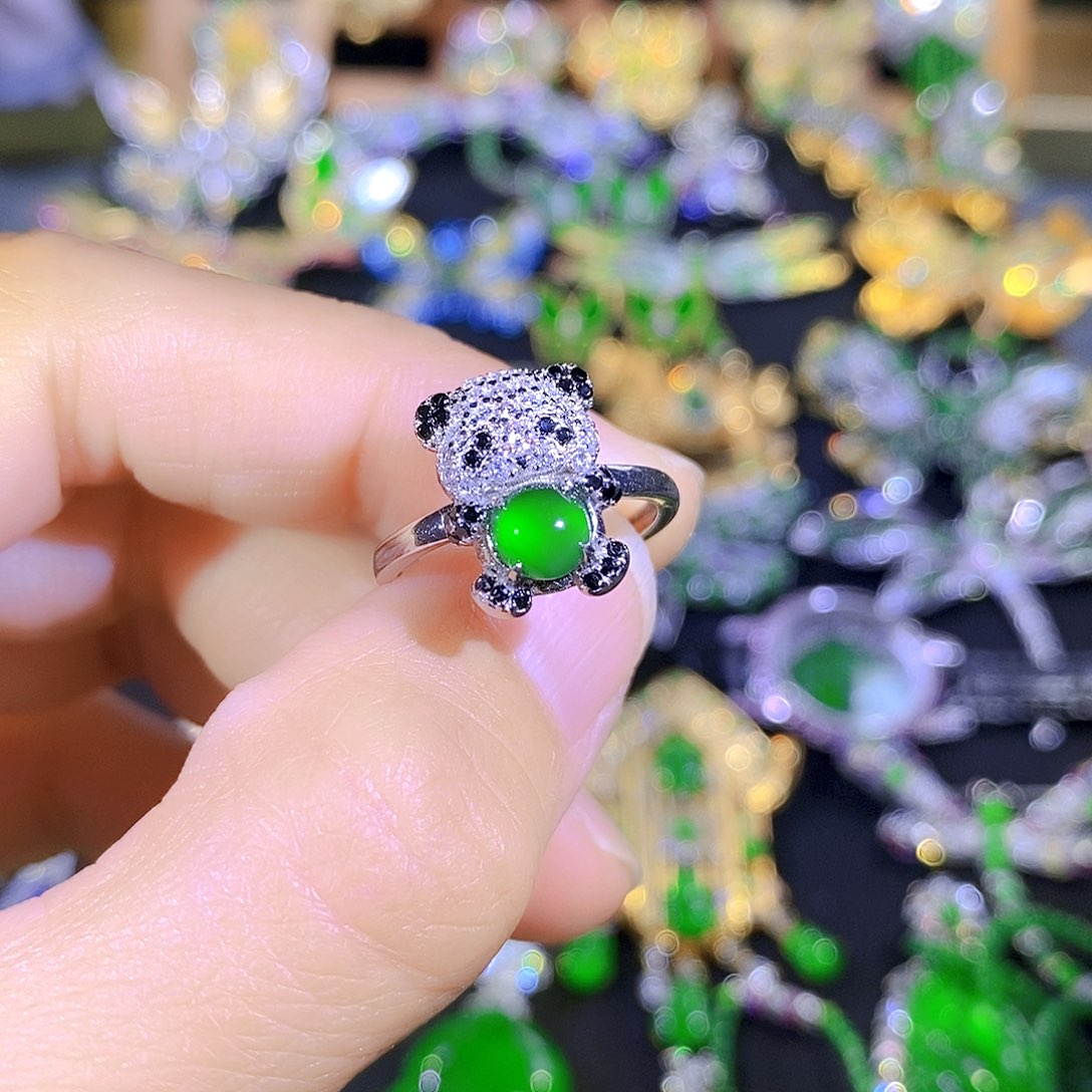 颈饰银S925镶嵌翡翠