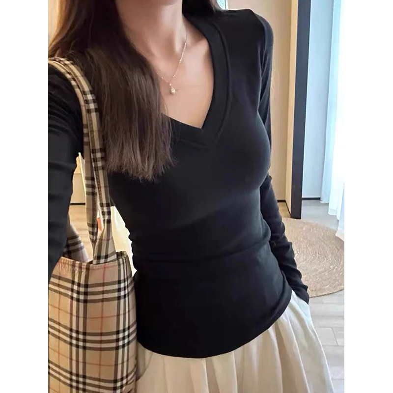 胖mm大码200斤辣妹设计感V领t恤长袖女秋冬季磨毛保暖显瘦打底衫