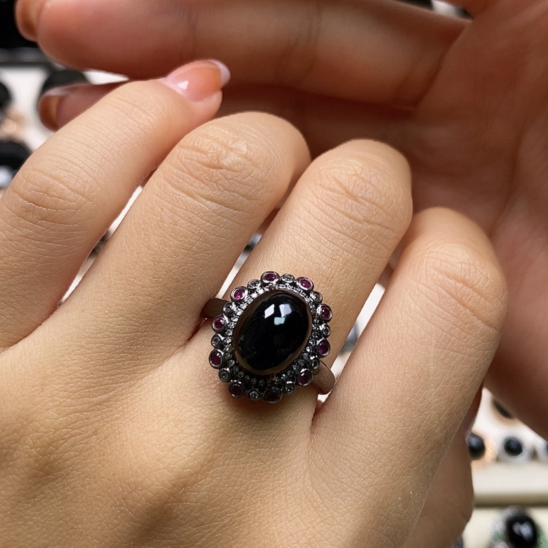 翡翠18K金镶嵌戒指