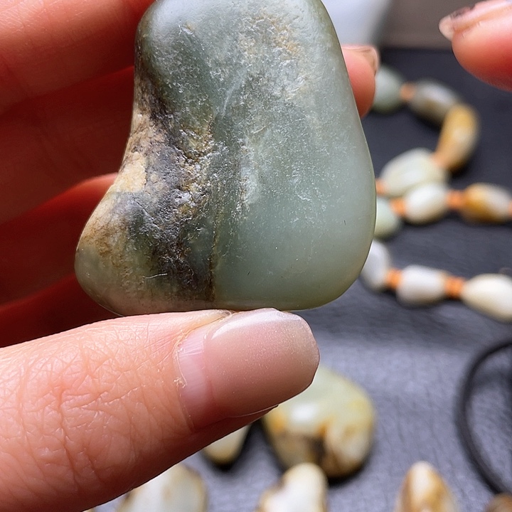 和田玉颈饰未镶嵌17