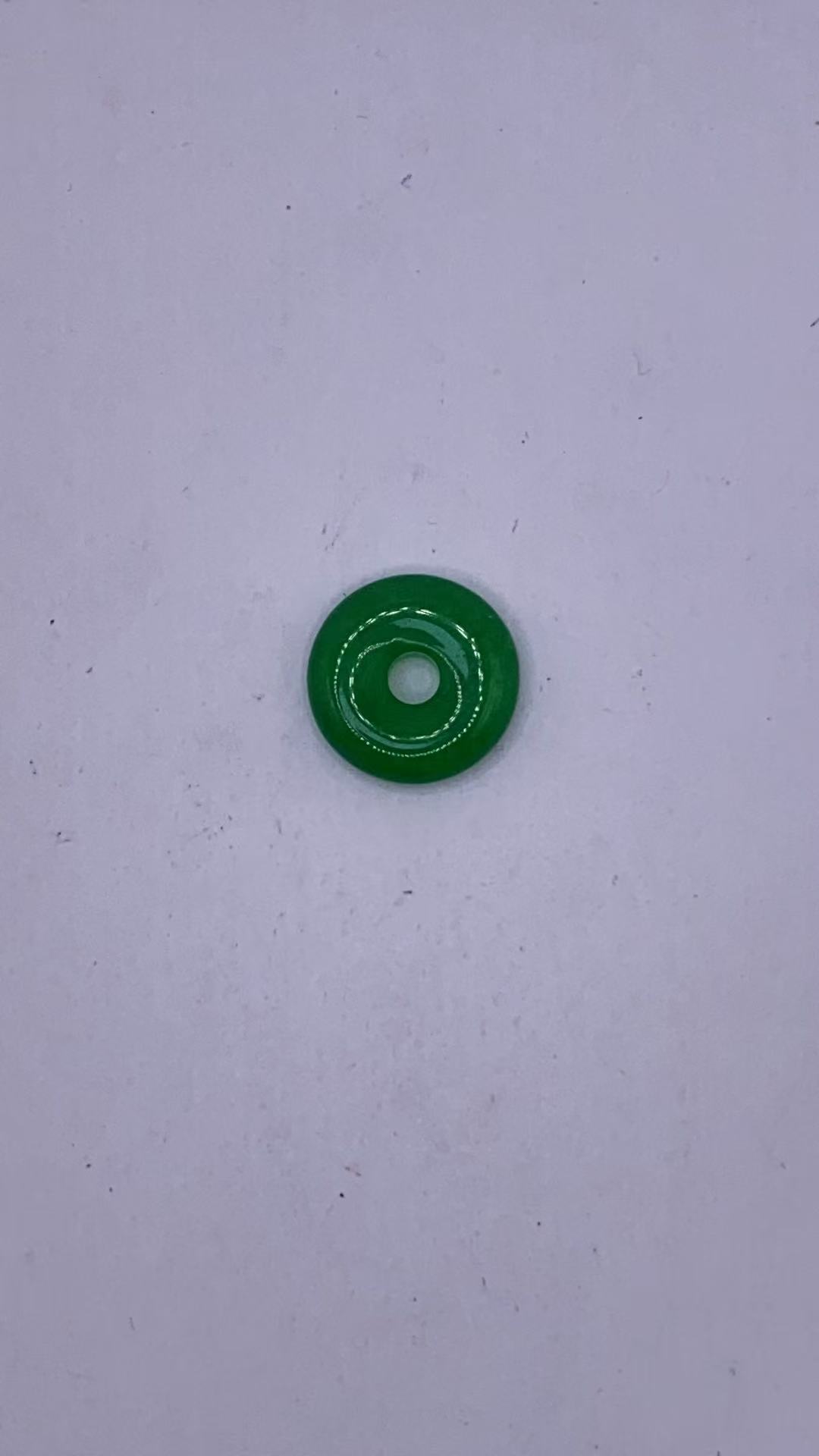 YY01【邂逅翡翠高冰吊坠，冰透绿意，开启浪漫时光】