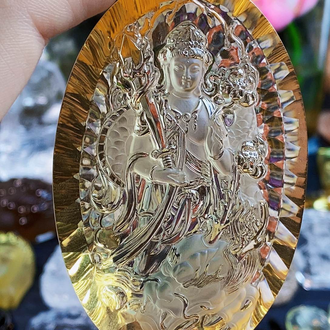 颈饰未镶嵌水晶吊坠